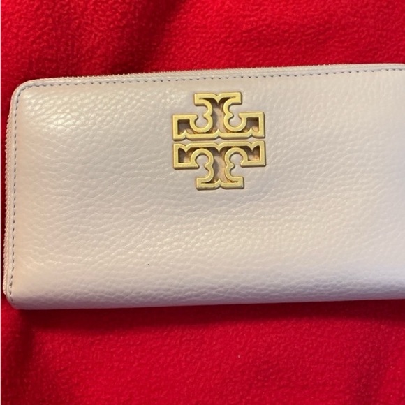 Tory Burch Handbags - Tory Burch light pink/ cream Leather long zipper wallet with Gold Logo